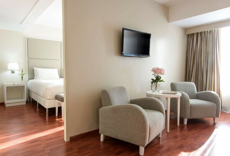 Hotel NH Buenos Aires Latino