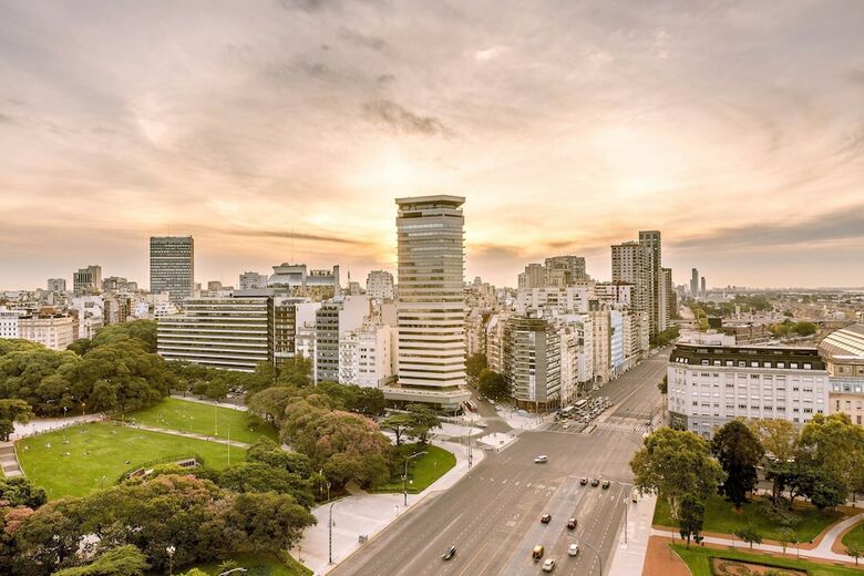 Park Tower - A Luxury Collection Hotel