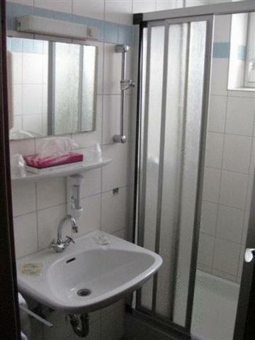 Hostal Hotel & Restaurant M�wchen