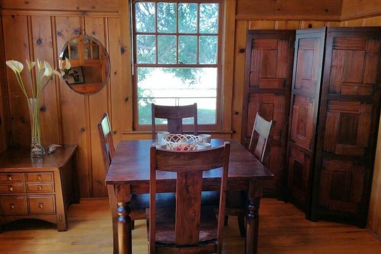 Historic Smarthouse Charming Comfy King