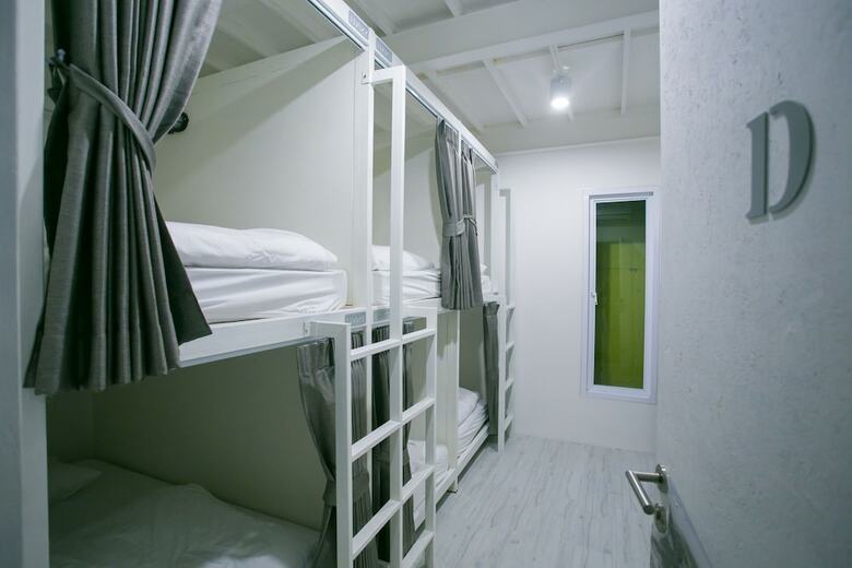 Hostal The Street Hostel Koh Lipe - Adult Only