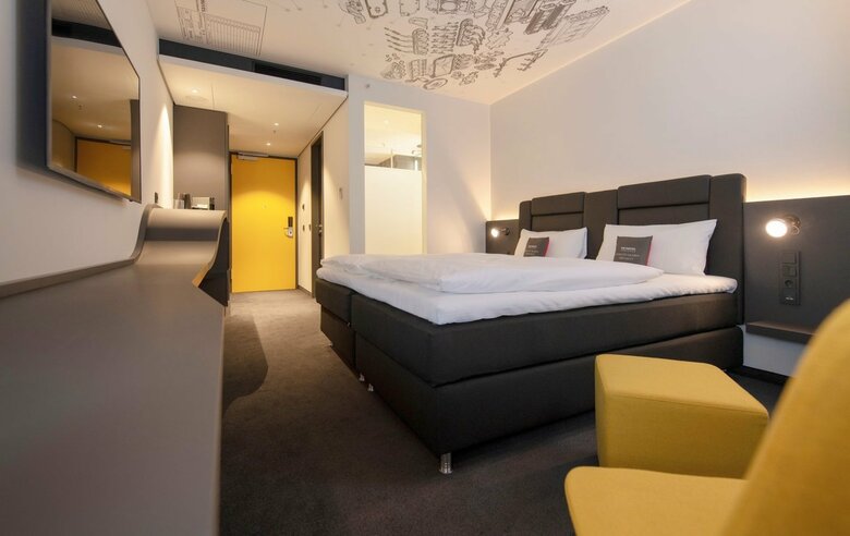 V8 Hotel K�ln @motorworld, Ascend Hotel Collection