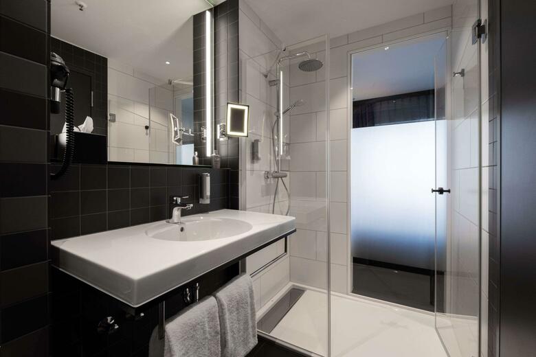 V8 Hotel K�ln @motorworld, Ascend Hotel Collection