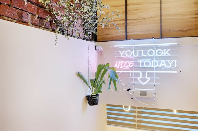 Hostal Comet Guesthouse - Hostel