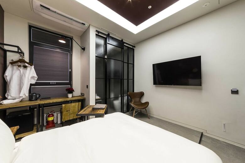 Hotel The Artist Dongseon