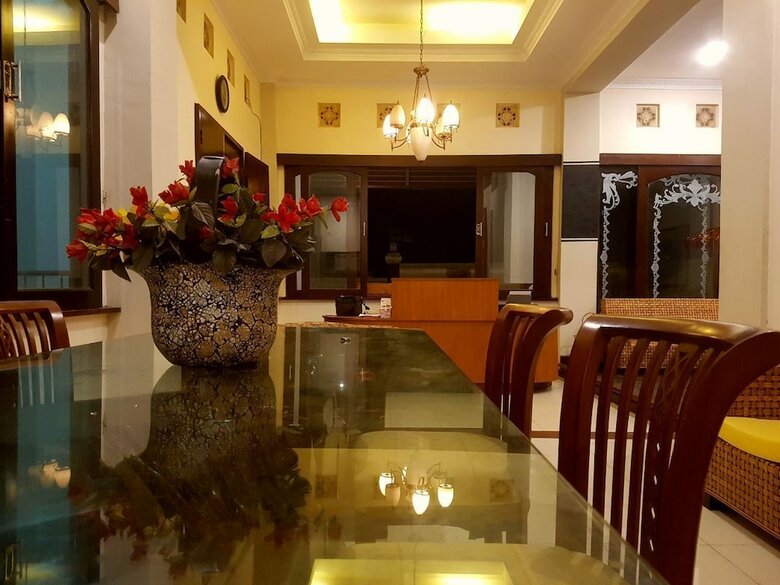 Hostal Sunrise Backpacker