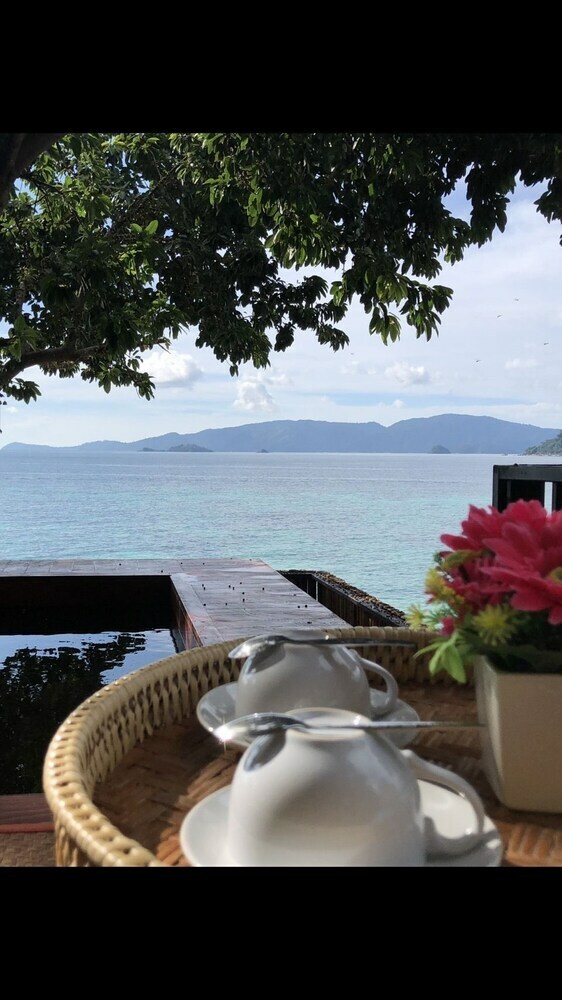 Hotel Decho Beach Resort