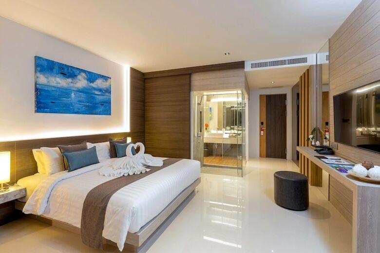 Hotel The Bay And Beach Club