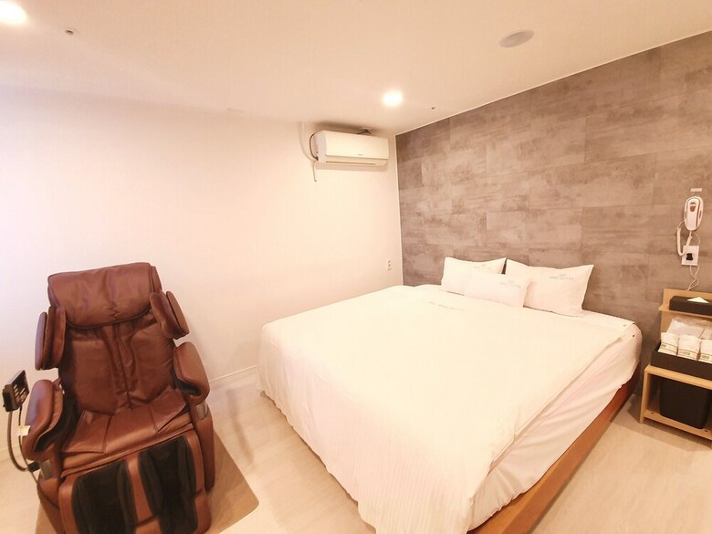 Cnn Hotel