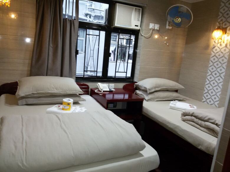 Aashiana Hotel