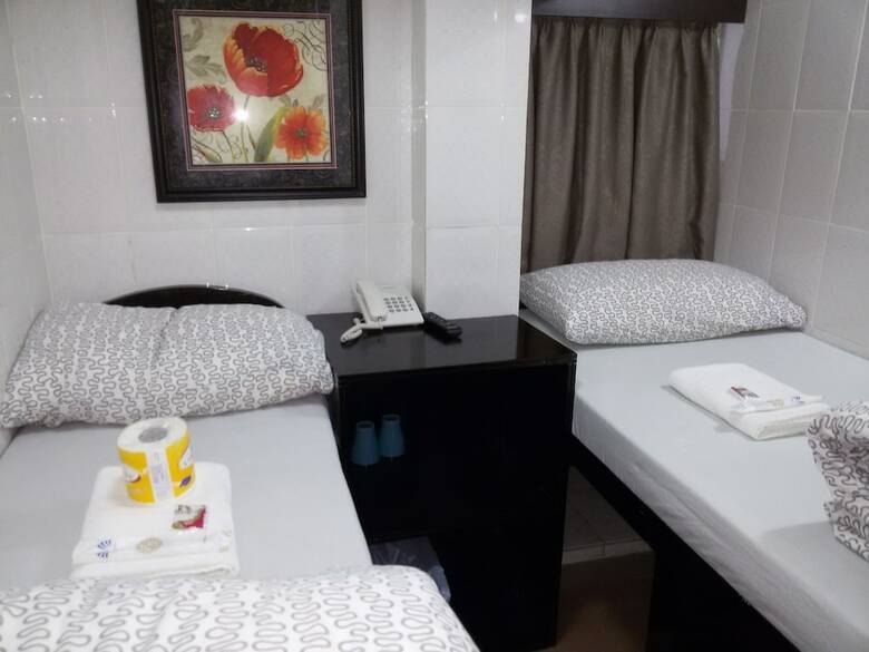 Aashiana Hotel