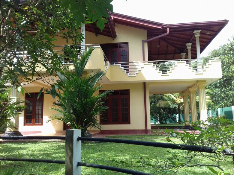 Vinses Villa In Hikkaduwa