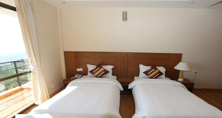 Hotel Ratna Giri Resort