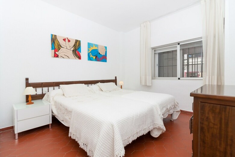 Apartamentos Carabeo Canovas Nerja