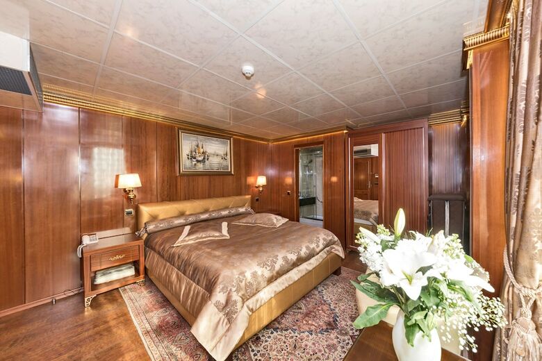 Cevheri's Hotel