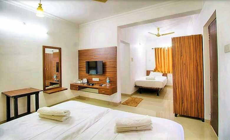 Hotel Iora Baga Beach Goa