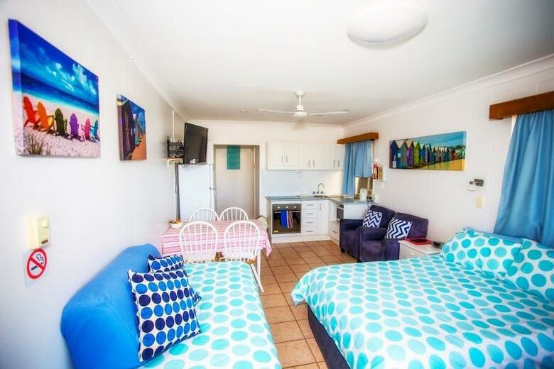 Motel Seaspray Waterfront Holiday Units