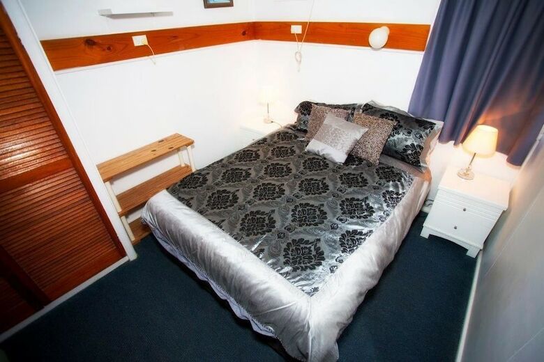 Motel Seaspray Waterfront Holiday Units