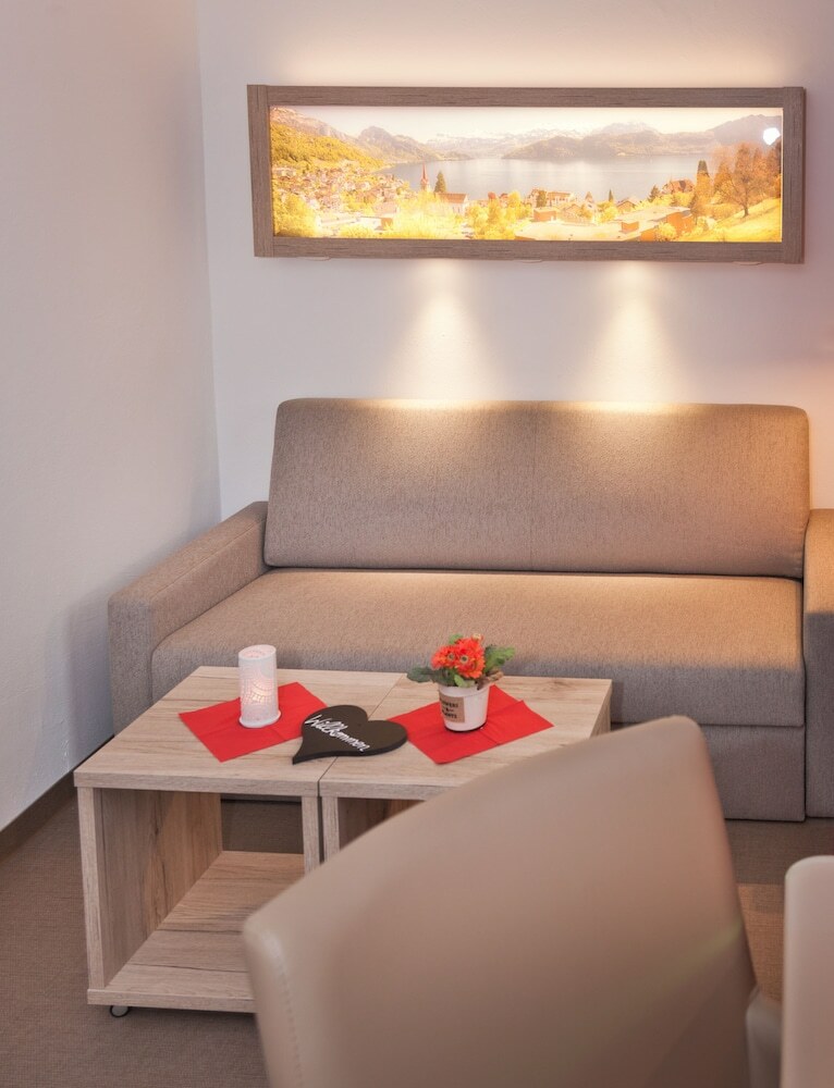 Edel Weiss Hotel Und Restaurant