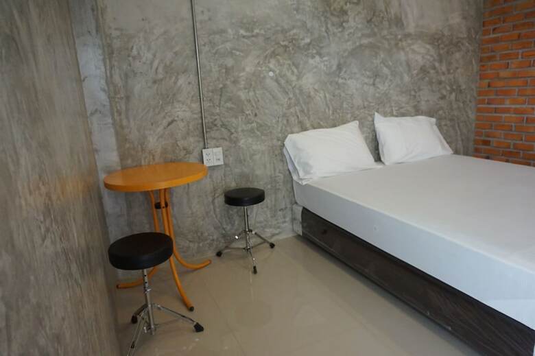 Hotel Press Like Resort