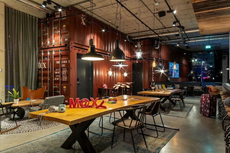Hotel Moxy Amsterdam Houthavens