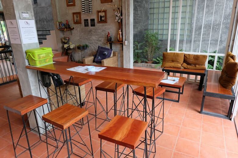 Hostal White Jail At Koh Tao Hostel