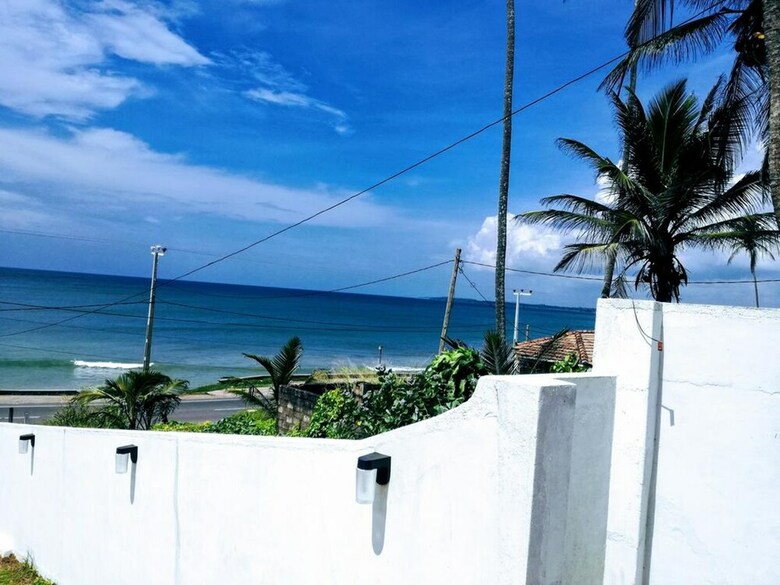 Bed & Breakfast Villa Yuvin Oceanfront