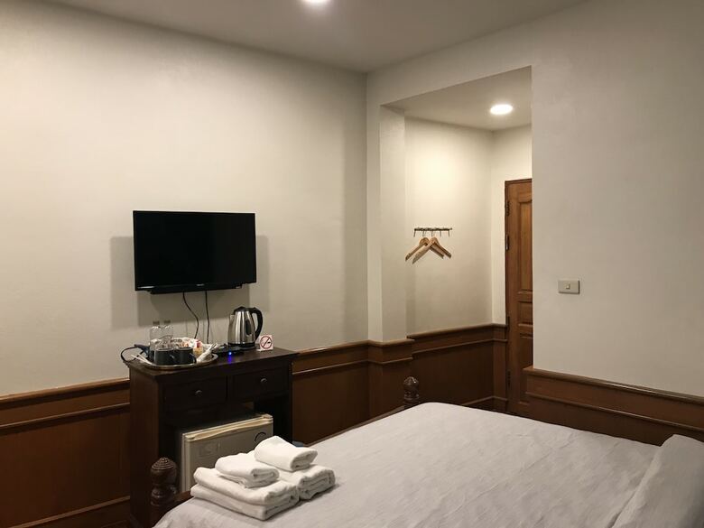 Hotel Buakham Rim Khong