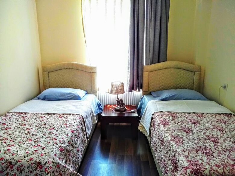 Hostal Bahar Hostel
