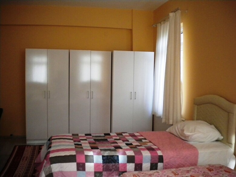 Hostal Bahar Hostel