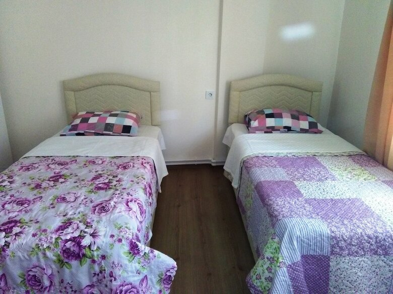 Hostal Bahar Hostel