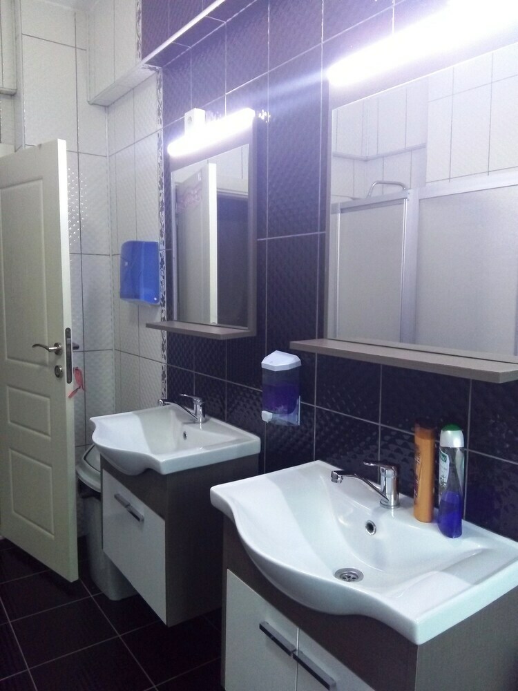 Hostal Bahar Hostel