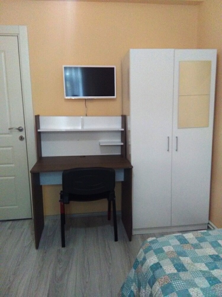 Hostal Bahar Hostel