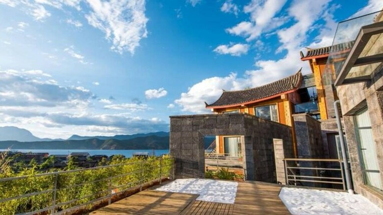 Lugu Lake Dengfengbanshan Boutique Hotel