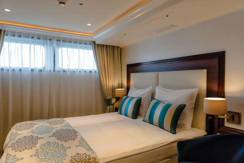 Hotel Select Ms Charles Dickens - Frankfurt