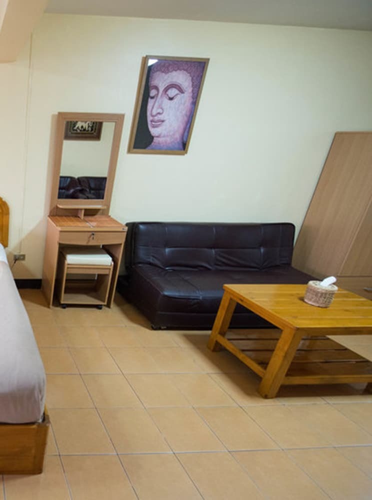 Hotel Funky Monkey Guesthouse And Tour