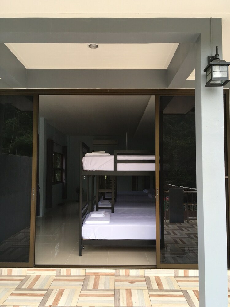 Hostal Khao Sok Secret - Hostel