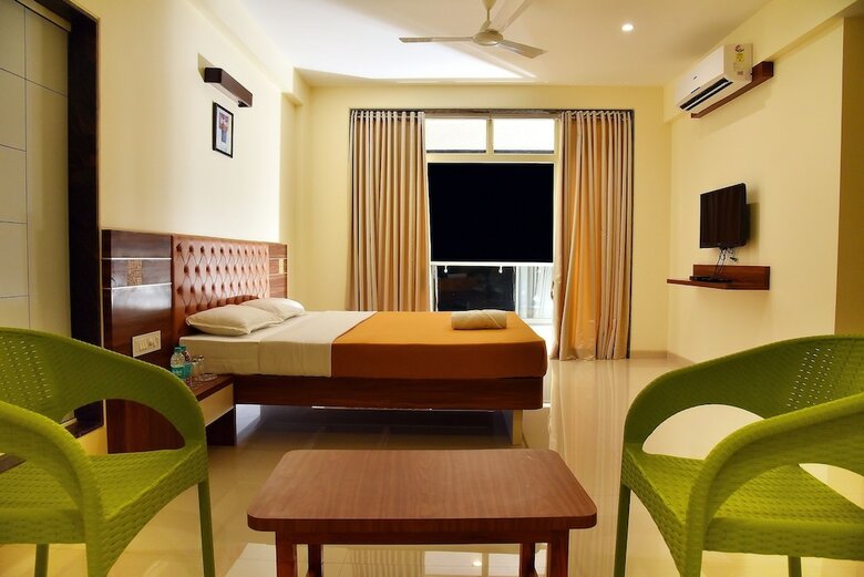 Hotel Sadhana Executive
