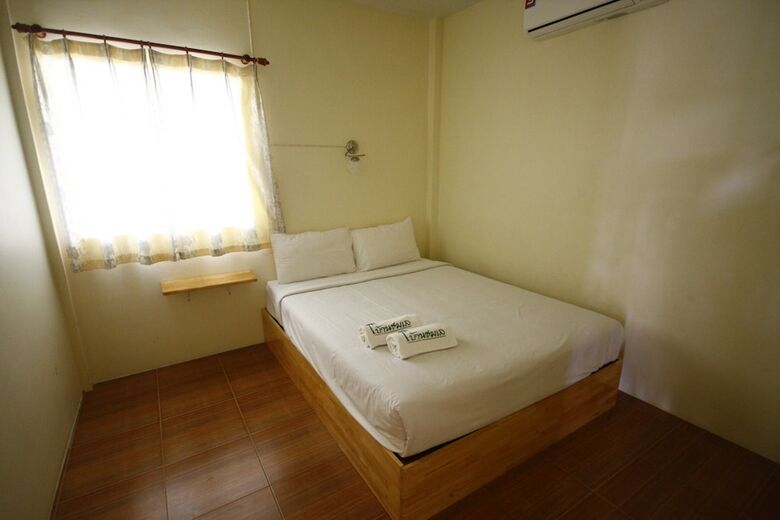 Hotel Baan Chomlay Resort