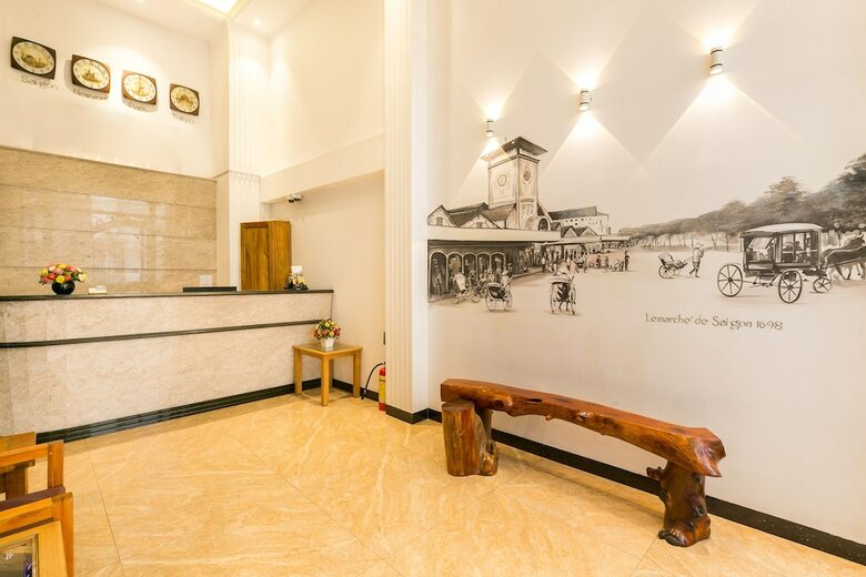 Laverne Hotel