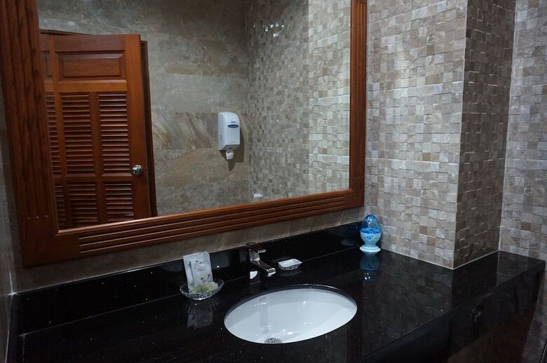 Nartsiri Residence And Hotel