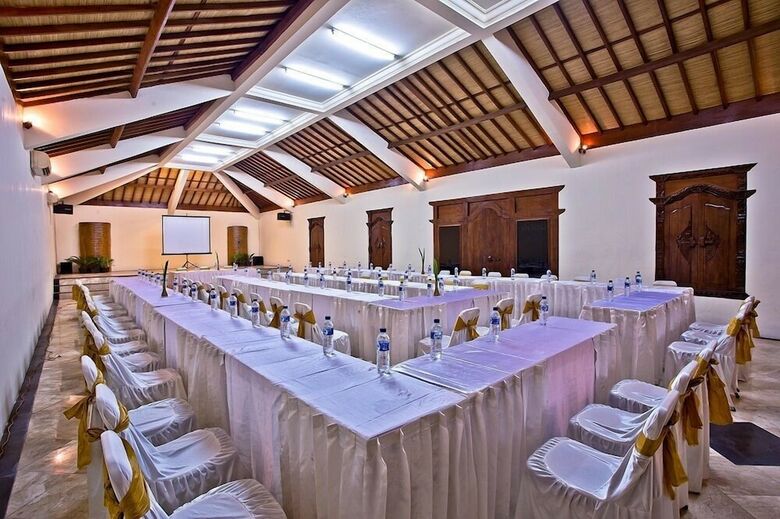 Mirah Hotel