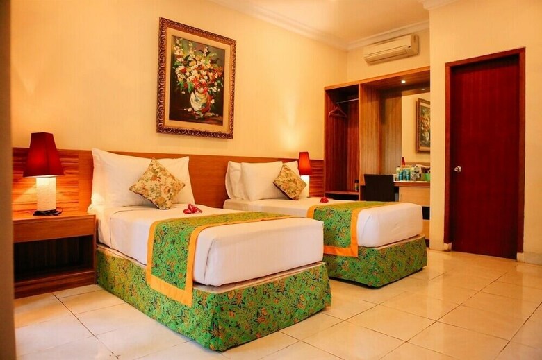 Mirah Hotel