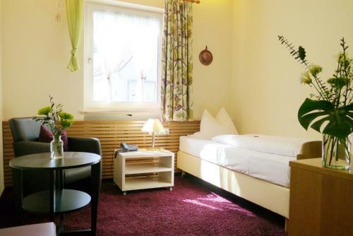 Hotel Grader
