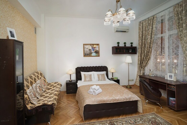 Hotel Red Square Guest House