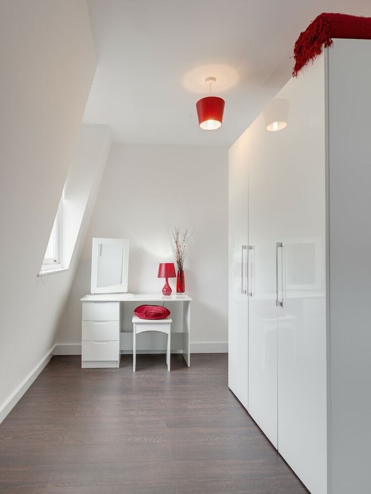 Strathmore House Apartments