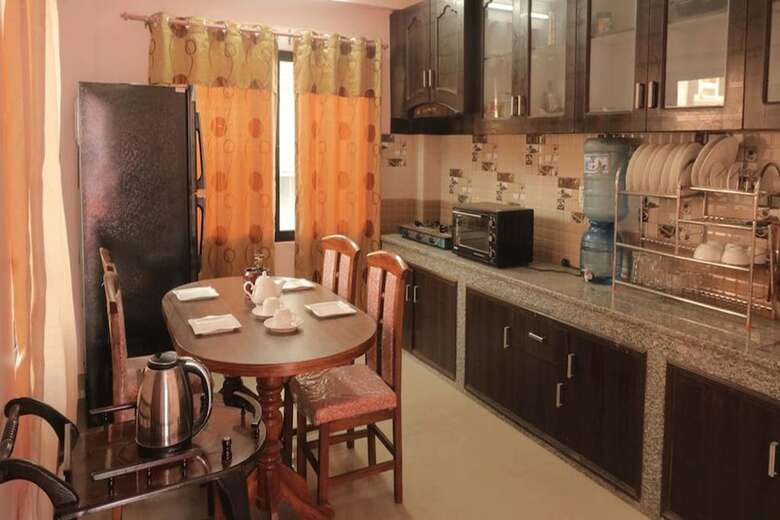 Hotel Easy Homes