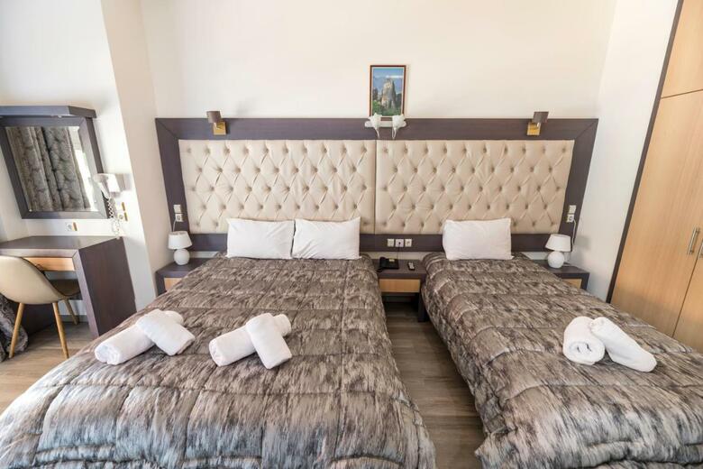 Famissi Eden Hotel
