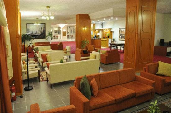 Famissi Eden Hotel