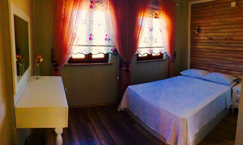 Hotel Karina Vineyard House